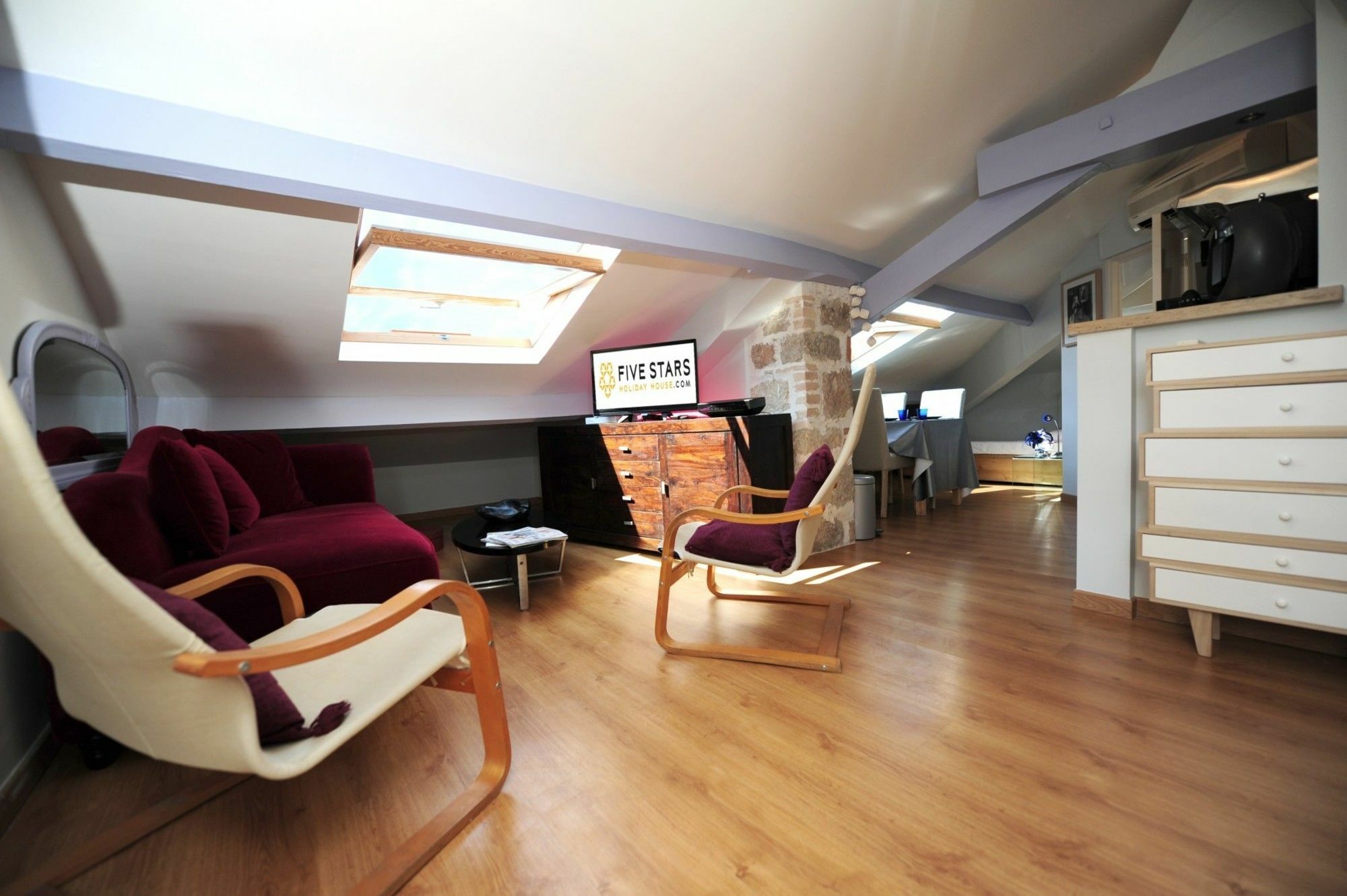 ניס Nid D'Agnes Five Stars Holiday House מראה חיצוני תמונה