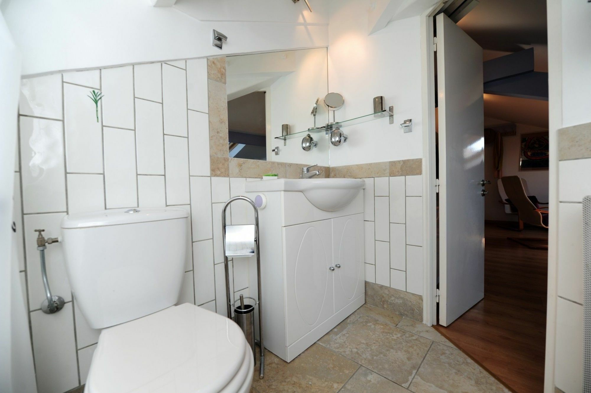 ניס Nid D'Agnes Five Stars Holiday House מראה חיצוני תמונה
